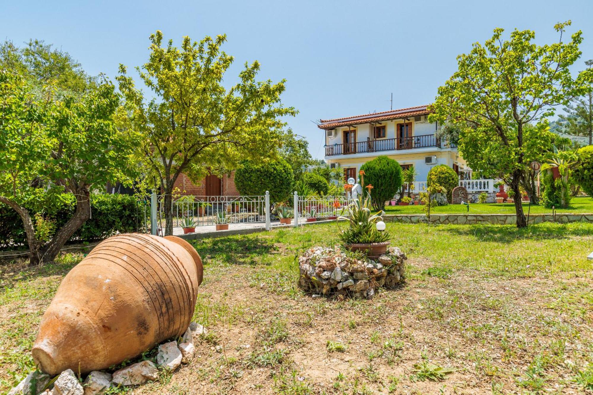 Panagou Studios Bandar Skopelos Luaran gambar