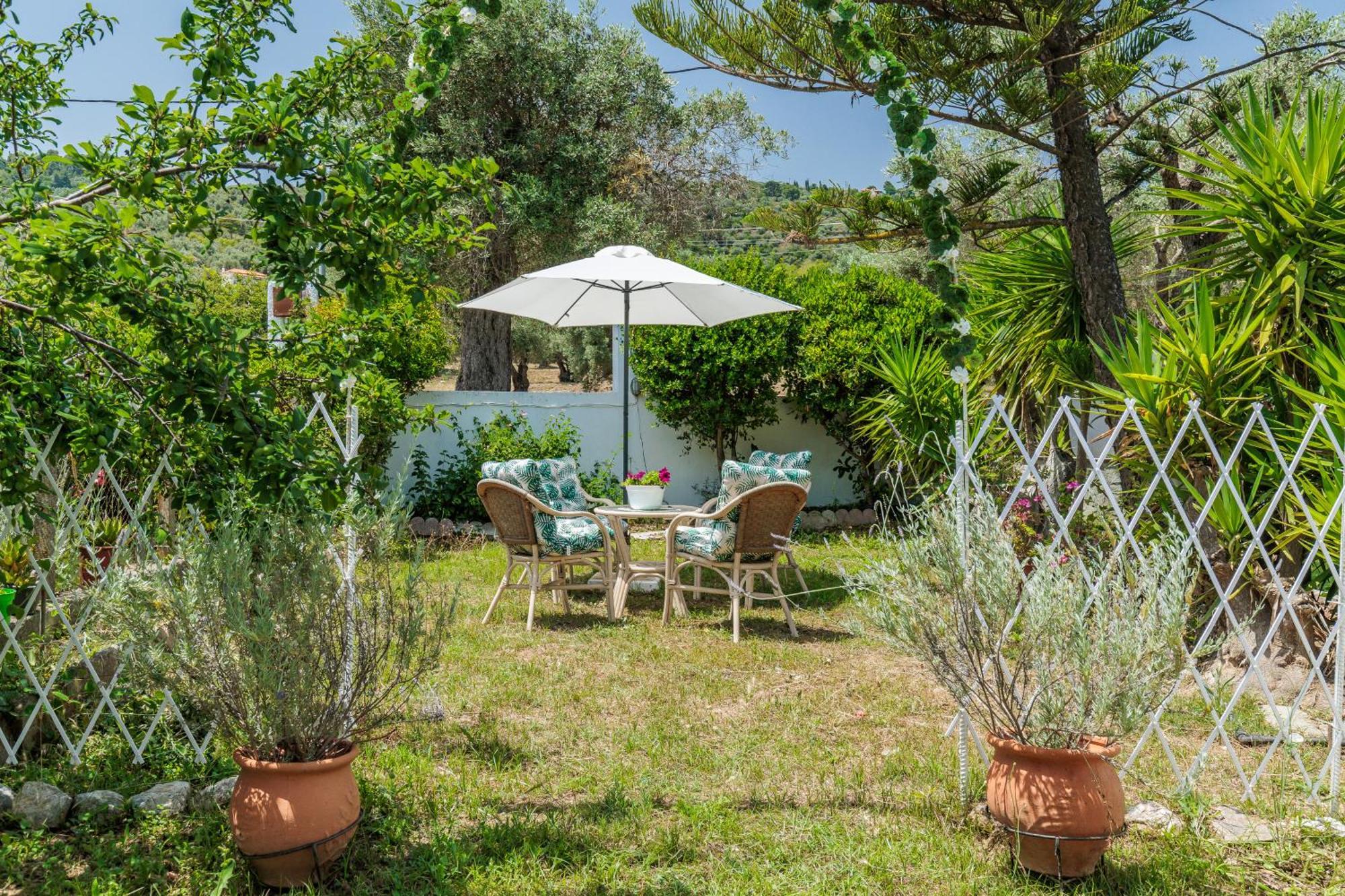 Panagou Studios Bandar Skopelos Luaran gambar