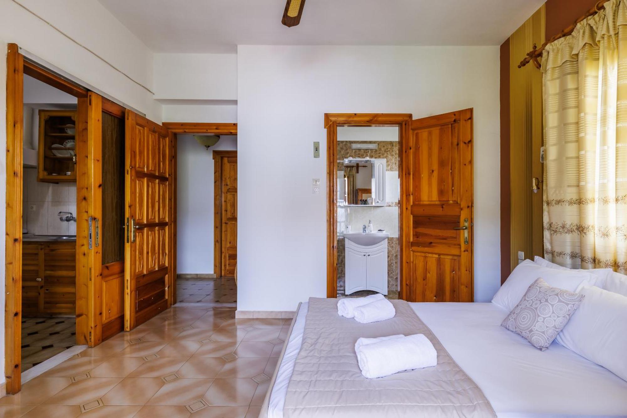 Panagou Studios Bandar Skopelos Luaran gambar